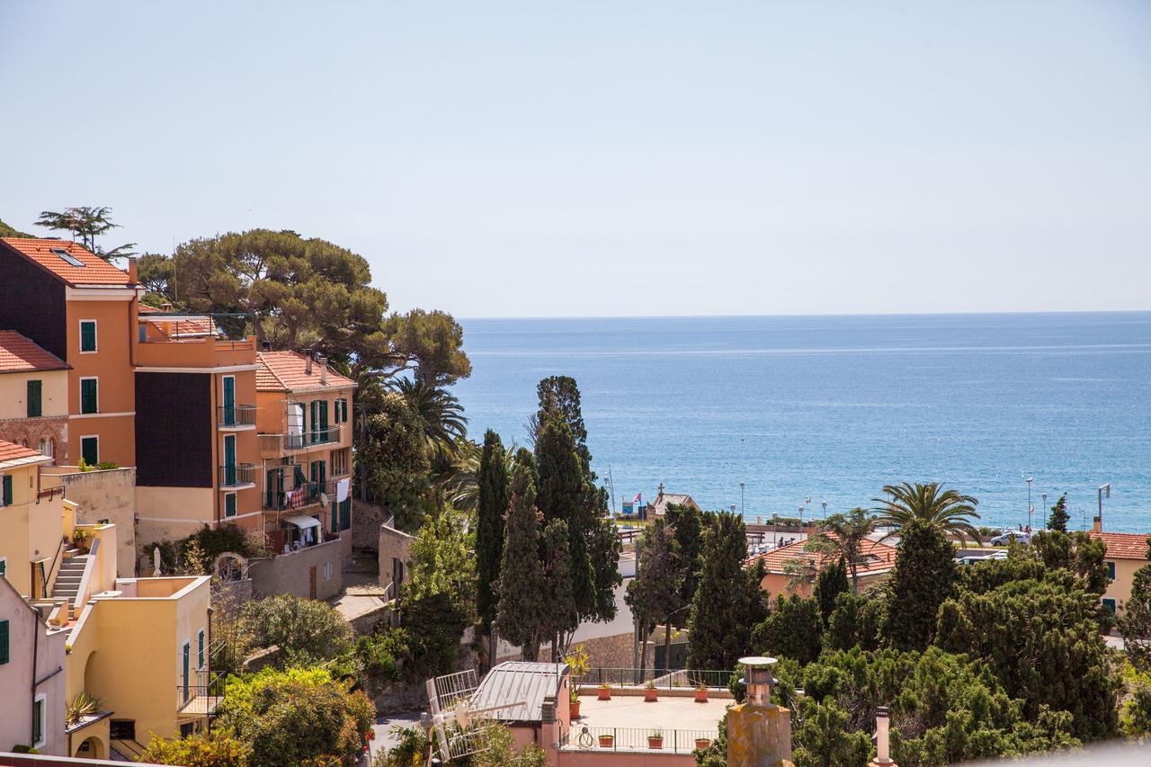 Hotel Europa Finale Ligure Exterior foto